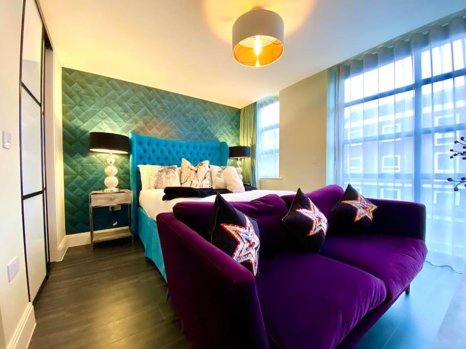 Stunning Apartment Suite - Free Parking & Wifi! بول المظهر الخارجي الصورة